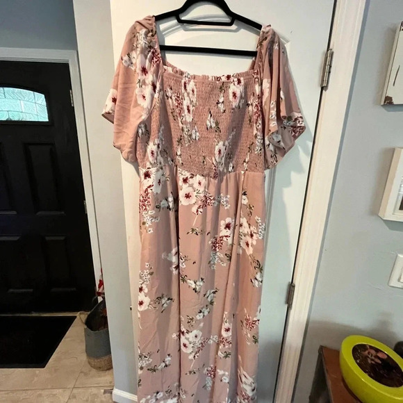 ~BloomChic~ Dress - Size 18/20 - Picture 1 of 8